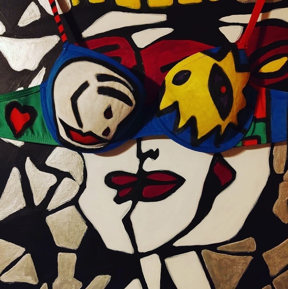 Profile Picture of Alexandra Erminy (@alexerminy) on Poshmark