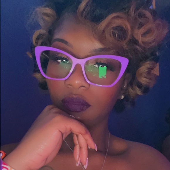 Profile Picture of Ms Judii (@ms_judii) on Poshmark