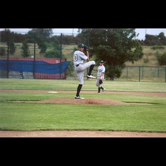 Profile Picture of Alec Torres (@alectorres97) on Poshmark