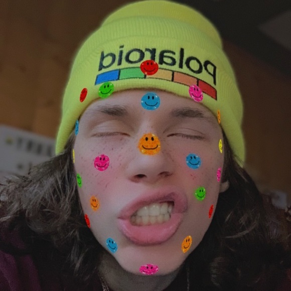 Profile Picture of Daniel Replogle (@prismatic3d) on Poshmark