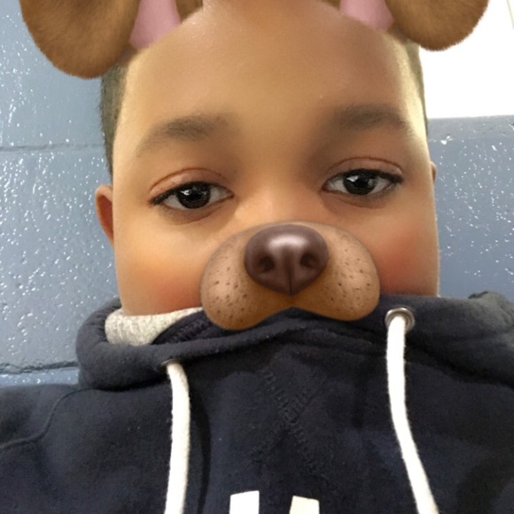 Profile Picture of Steven Velasquez (@xochitl_2018) on Poshmark