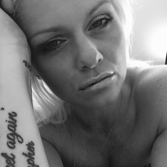 Profile Picture of Kourtney Keefe (@kourtneykeefe) on Poshmark