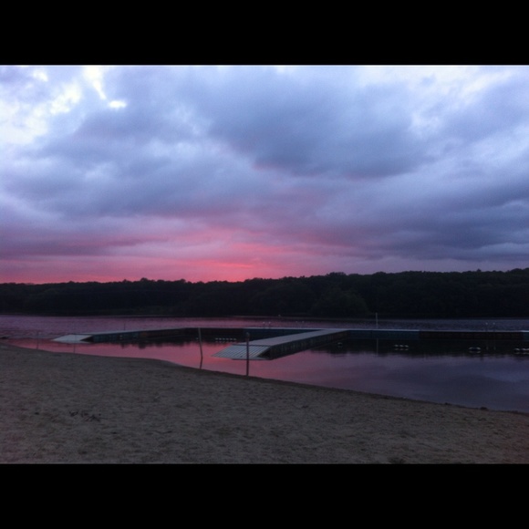 Profile Picture of Liz Delfeld (@lizd17) on Poshmark