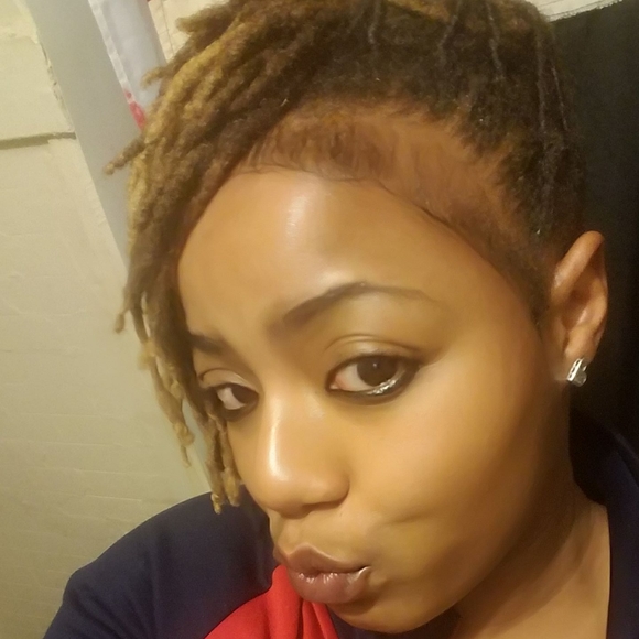 Profile Picture of Oriel Spates (@oriel314) on Poshmark
