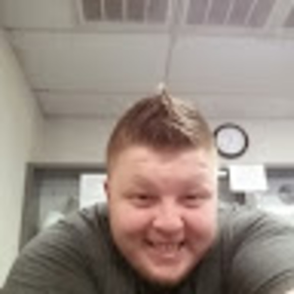 Profile Picture of Matthew Magennis (@mattw2586) on Poshmark