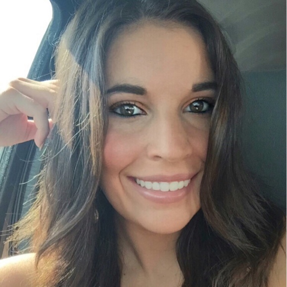 Profile Picture of Mckenna Malicki (@mckennasm) on Poshmark