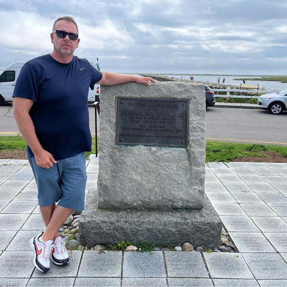 Profile Picture of Jeff Pickens (@jeffpickens) on Poshmark