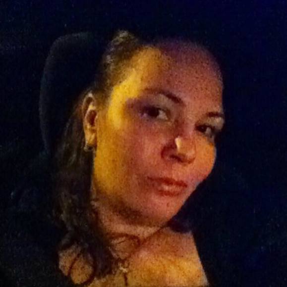 Profile Picture of Ivy Gonzalez (@ivygonzalez339) on Poshmark
