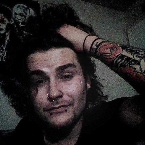 Profile Picture of Jason Bernal (@jasonbernal) on Poshmark