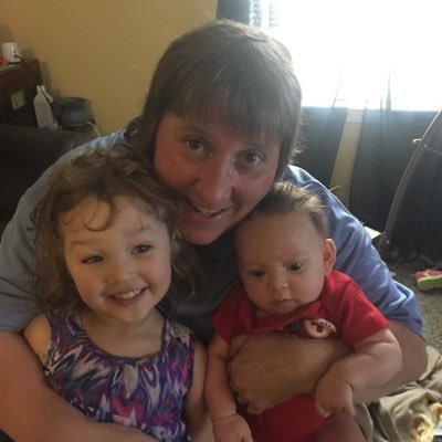 Profile Picture of Tammy Fleming (@Hooch1702) on Twitter