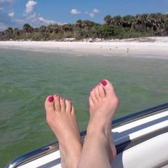 Profile Picture of Lisa (@lisaconce) on Tiktok