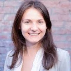Profile Picture of Julia Riggs (@juliassofit) on Twitter