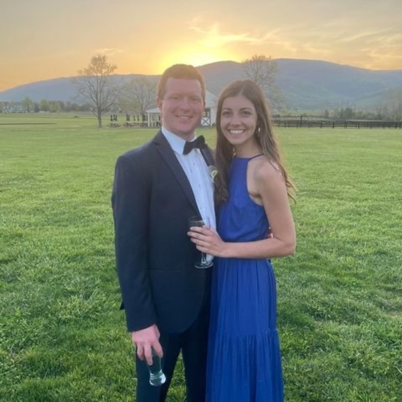 Profile Picture of Kayla Kernich (@knkernich) on Poshmark