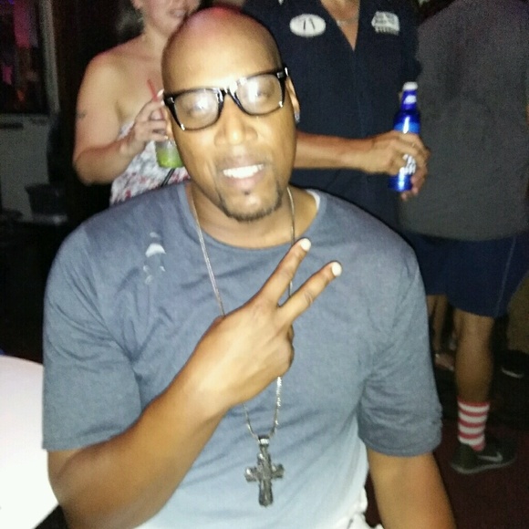 Profile Picture of Ivory Mays (@ivory1mays) on Poshmark