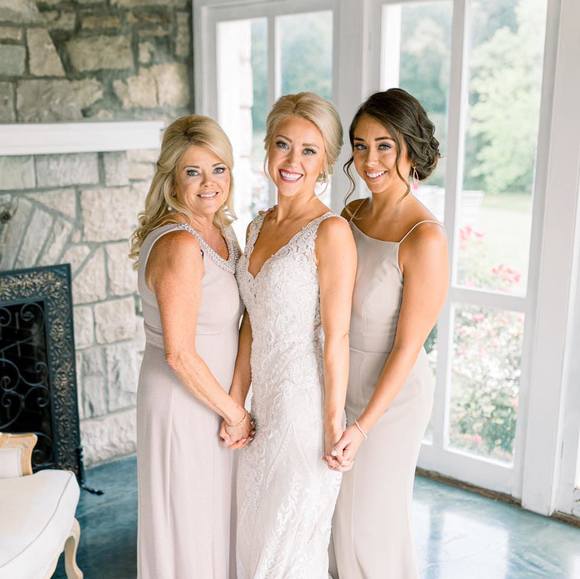 Profile Picture of Danielle Hoekzema (@dhoekzema) on Poshmark