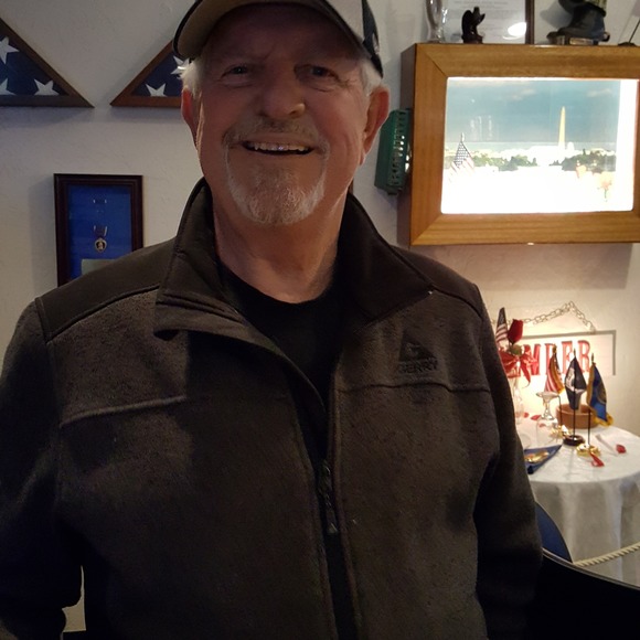 Profile Picture of Larry Foster (@larryf48) on Poshmark