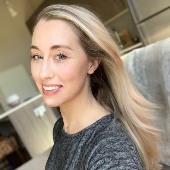 Profile Picture of Haley Scoggins (@hjscoggs20) on Poshmark