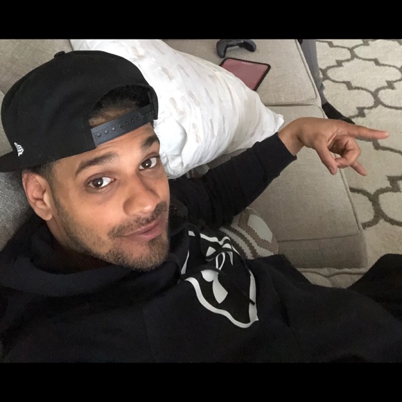 Profile Picture of Jeffrey Perez (@jaynyc2387) on Poshmark