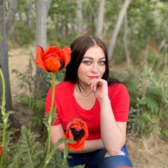Profile Picture of Michaela Tolar (@kkboutsis) on Poshmark