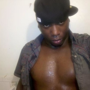 Profile Picture of Chaisan Barker (@sceaza) on Myspace