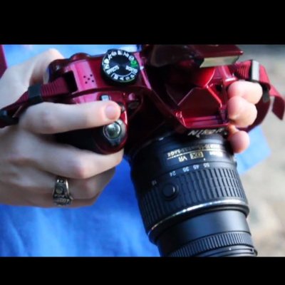 Profile Picture of Lara Bridges (@LABphotoss) on Twitter