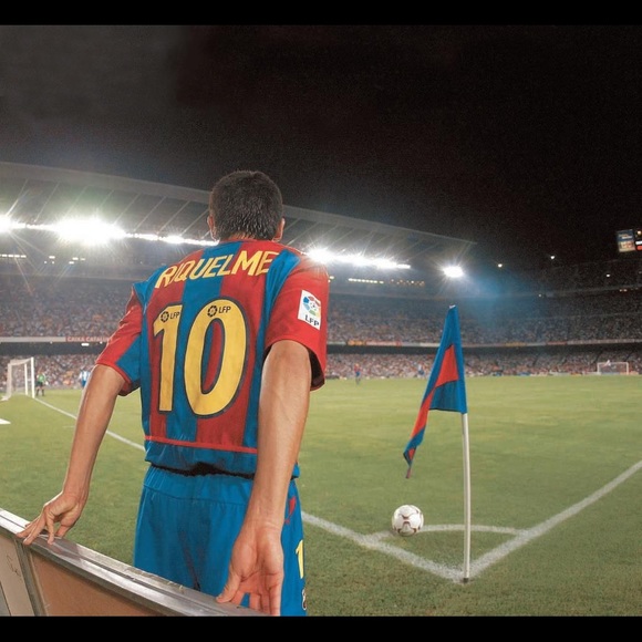 Profile Picture of Adam Perez (@perez10230) on Poshmark