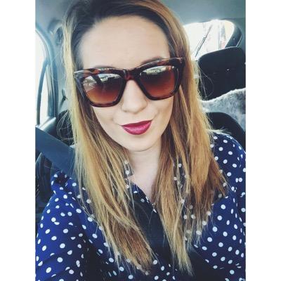 Profile Picture of Julia Bader (@julkabader) on Twitter