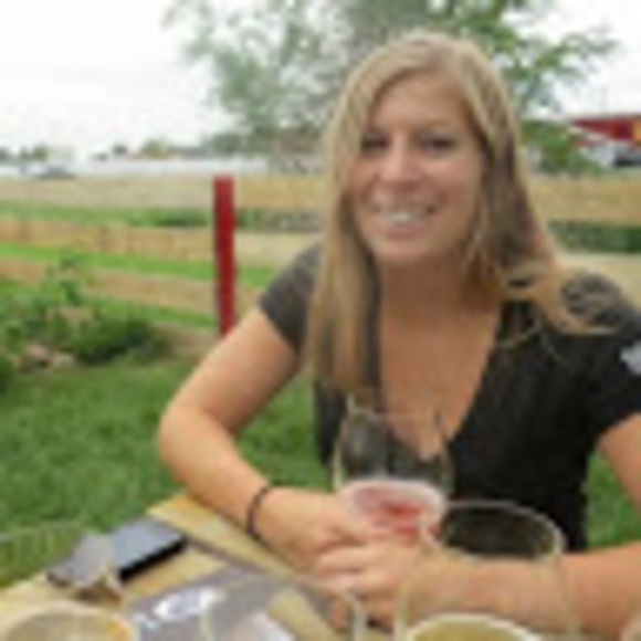 Profile Picture of Jayme Goldstein (@jaymegoldstein) on Poshmark