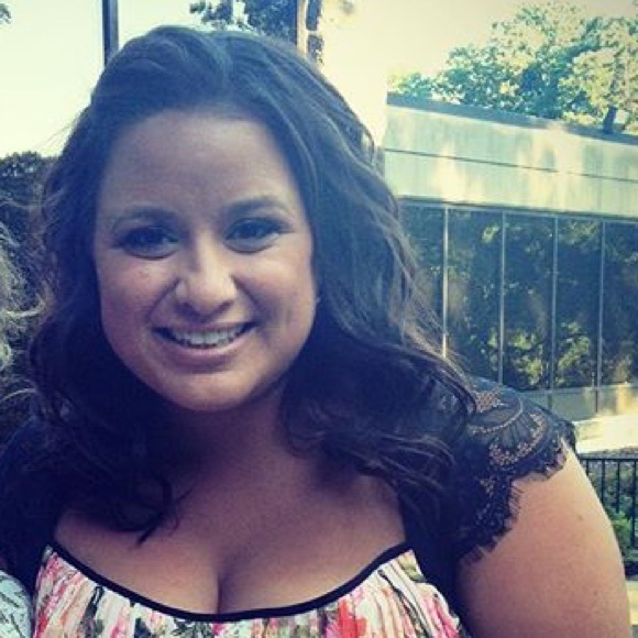 Profile Picture of Sarah Oberholzer (@sarahgrace24) on Poshmark