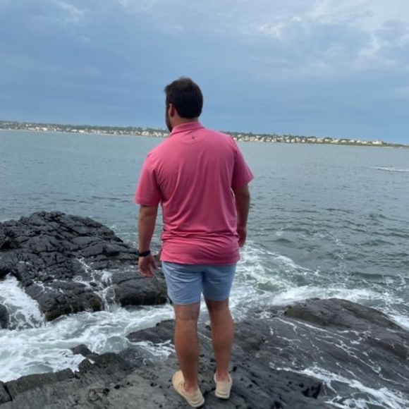 Profile Picture of Tyler Davis (@tylerqwe33) on Poshmark