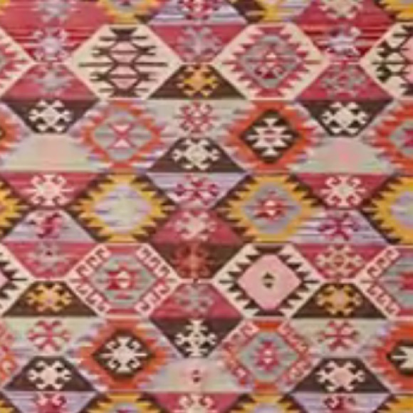 Profile Picture of Ally Roloff (@aroloff00) on Poshmark