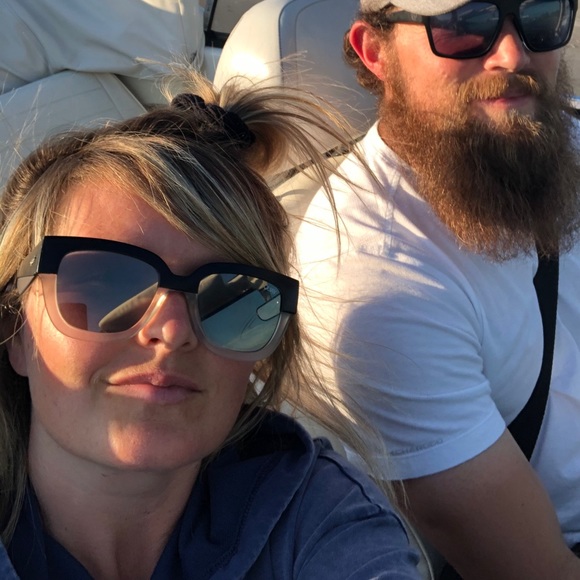 Profile Picture of Laura Vandermeer (@l_vandermeer) on Poshmark