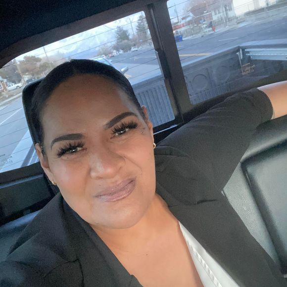 Profile Picture of Hope R (@hripleytaufagu) on Poshmark