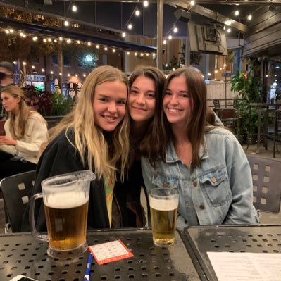 Profile Picture of Cathy (@cath_daniel) on Twitter