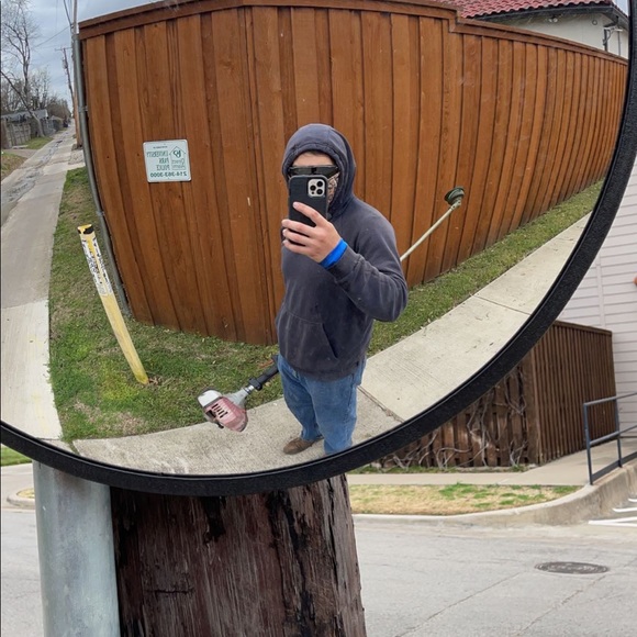 Profile Picture of Moises Salazar (@smoises214) on Poshmark