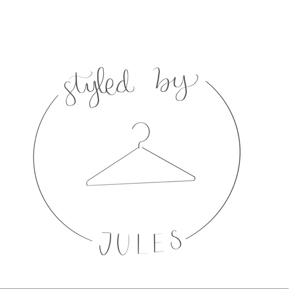 Profile Picture of Julissa Ramirez (@styledbyjules20) on Poshmark