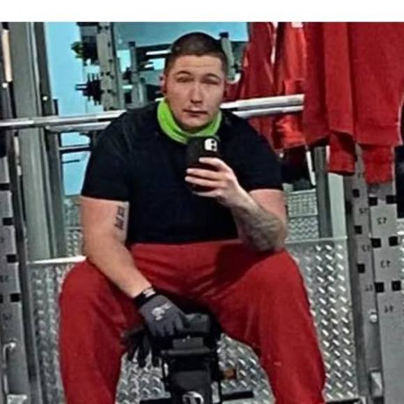 Profile Picture of Will Mitchell (@willmitch56) on Poshmark