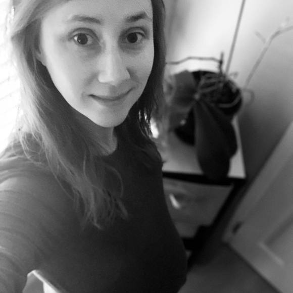 Profile Picture of Adrienne Kicker (@adriennekicker) on Poshmark