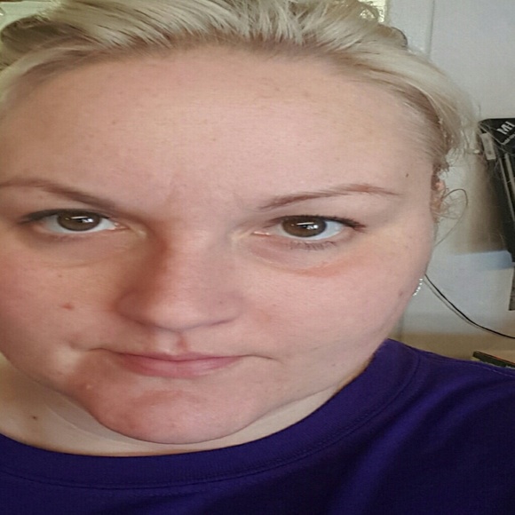 Profile Picture of Sonja Marple (@joyjoy4evr) on Poshmark