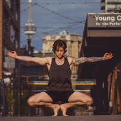 Profile Picture of Brendan Bornstein (@brendanbornsteinyoga) on Youtube