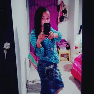 Profile Picture of Paola Granda (@paolagranda7) on Twitter