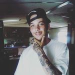 Profile Picture of dustin (@dustin_farber) on Instagram