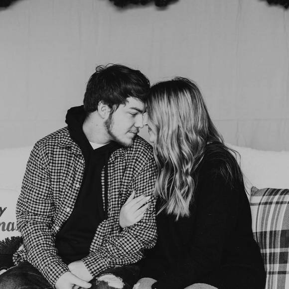 Profile Picture of Kate Sowards (@katesowards21) on Poshmark