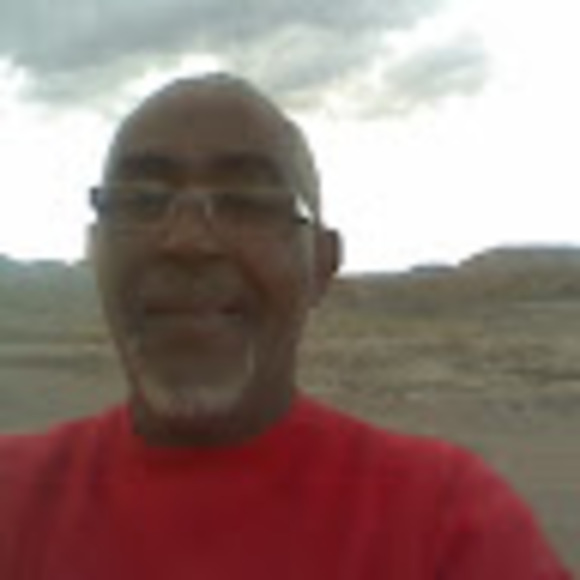 Profile Picture of Riscardo Rivera (@riscardorivera) on Poshmark