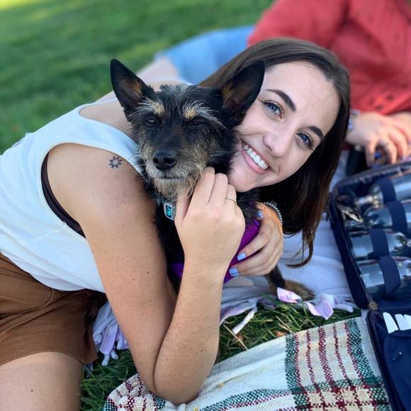 Profile Picture of Katelyn Guagenti (@katelynguagenti) on Poshmark