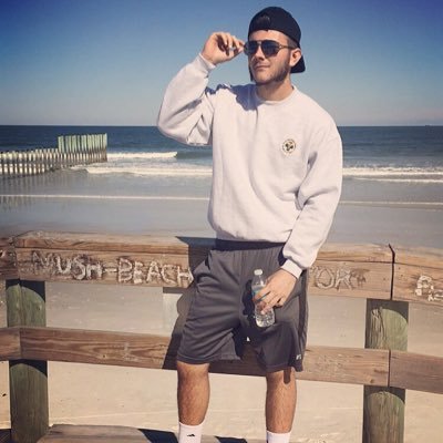 Profile Picture of Anthony Faro (@_Young_Ant_) on Twitter