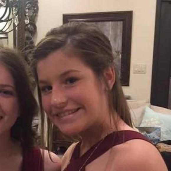 Profile Picture of Libby Ballard (@libbyballard) on Poshmark