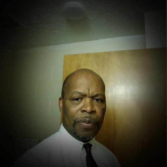 Profile Picture of Reginald Thomas (@reginaldthom803) on Poshmark