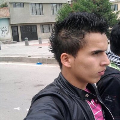 Profile Picture of Julian Navarrette (@signoregaga) on Twitter
