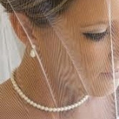 Profile Picture of Lara Jones (@Wed_P_E_A_R_L_S) on Twitter